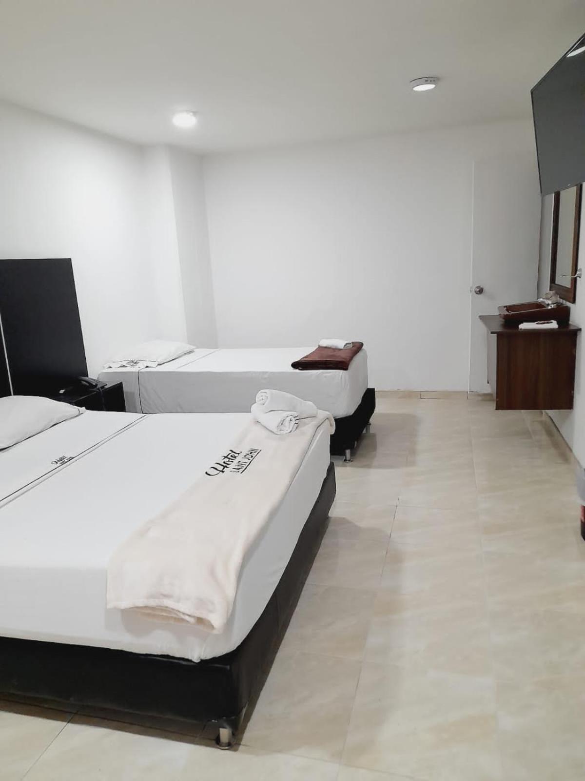 Hotel Saint John Medellín Esterno foto