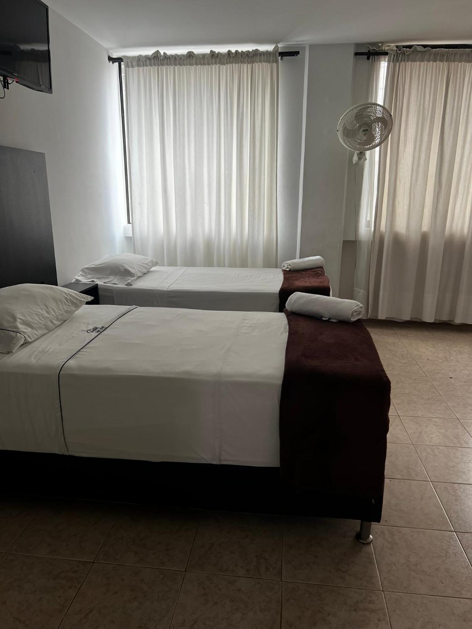 Hotel Saint John Medellín Esterno foto